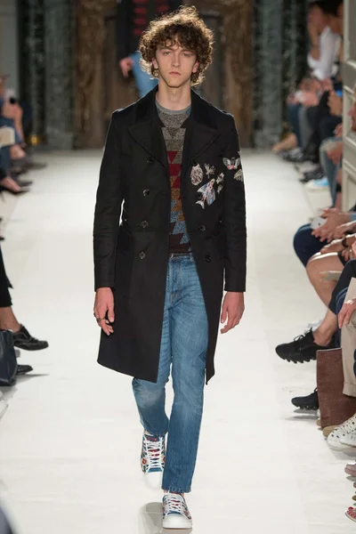 Look 57